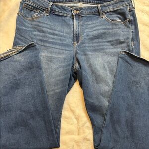 Old Navy Kick-Boot women’s Blue Jeans 18